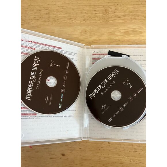 Murder She Wrote Season One DVD Set 6 Discs Classic Mystery Series TV Show - Picture 4 of 6